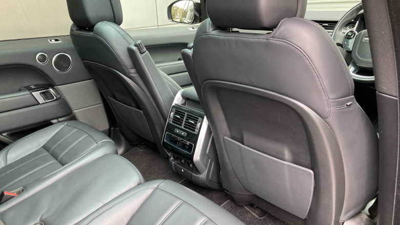 Land Rover Range Rover Sport 3.0 D250 HSE Silver 5dr Auto [7 Seat] Diesel Estate